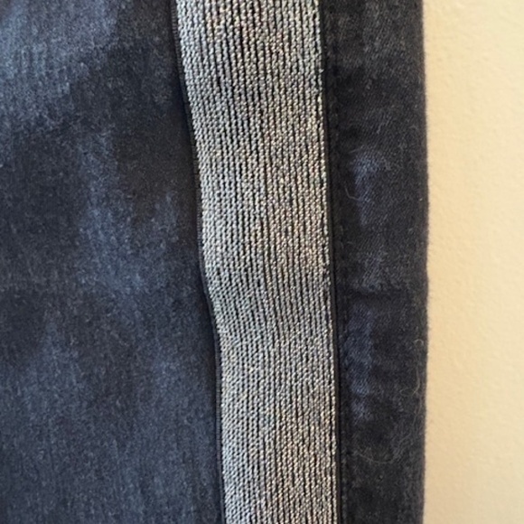 TRUE RELIGION sz 25 Jennie Curvy mid-rise skinny jeans black with silver stripe - Picture 8 of 15